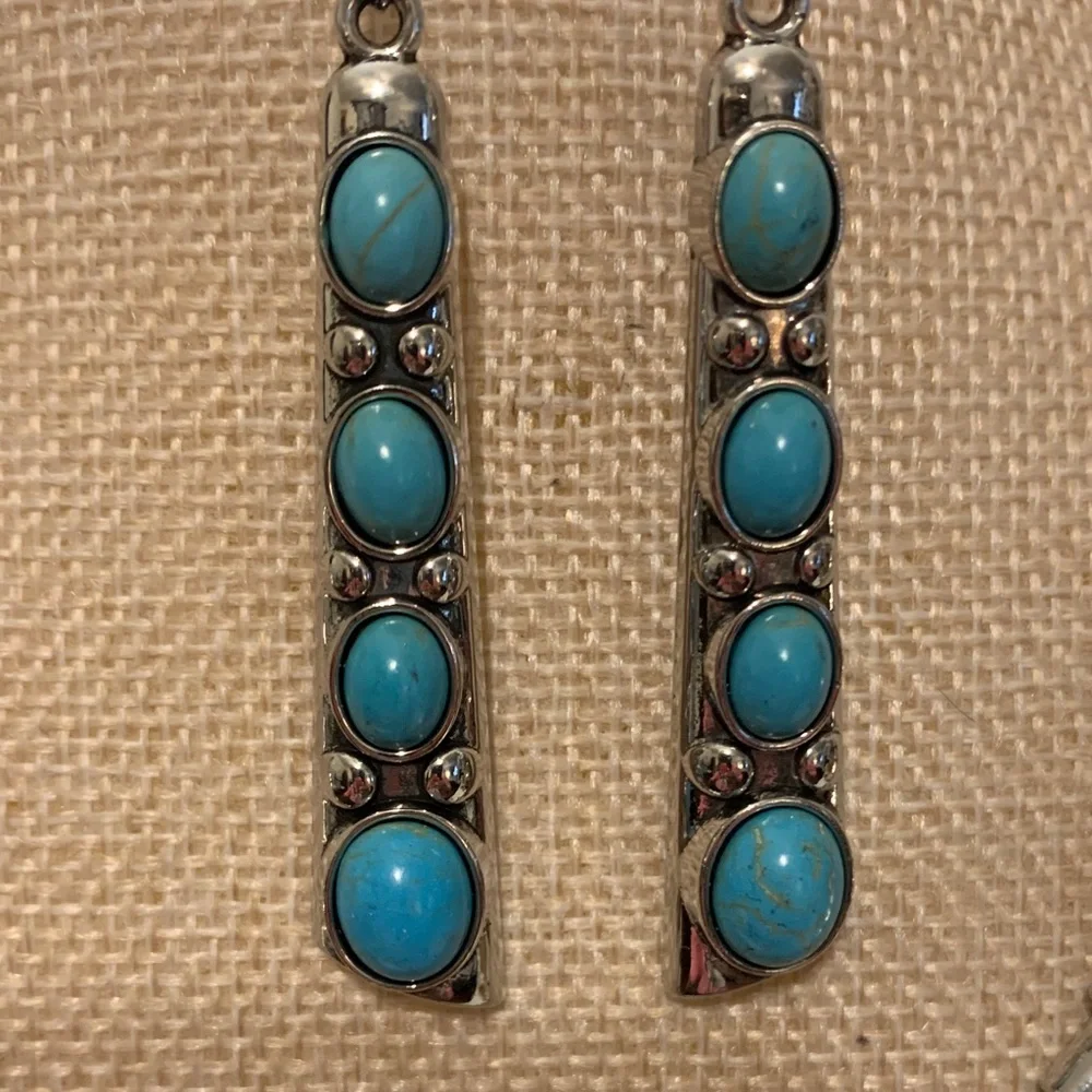 Turquoise and Silver Statement Necklace Set - Picture 3 of 5